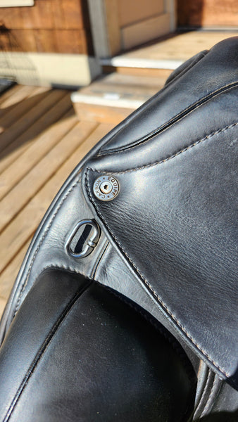 18" Equipe Viktoria Monoflap Dressage Saddle