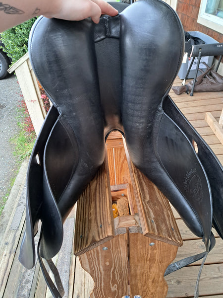 17" Custom Saddlery Steffen's Advantage Dressage Saddle