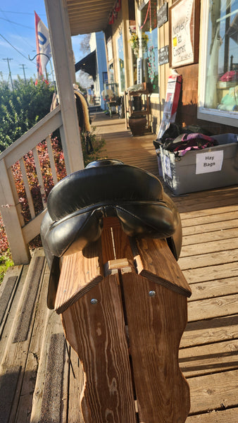 17" County Warmblood WB Dressage Saddle