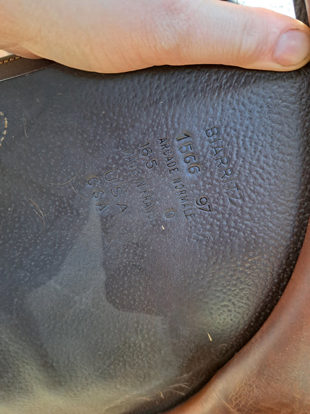 16.5" Devoucoux Biarritz Close Contact Saddle