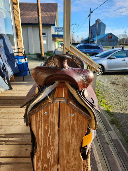 15" Hereford Western Trail Saddle