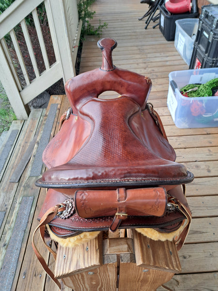 15.5" Synergist Trailwestern Saddle