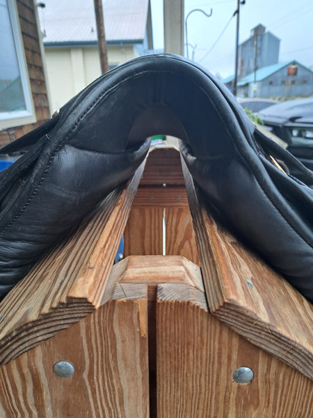 16.5" Paris Tack Dressage Saddle