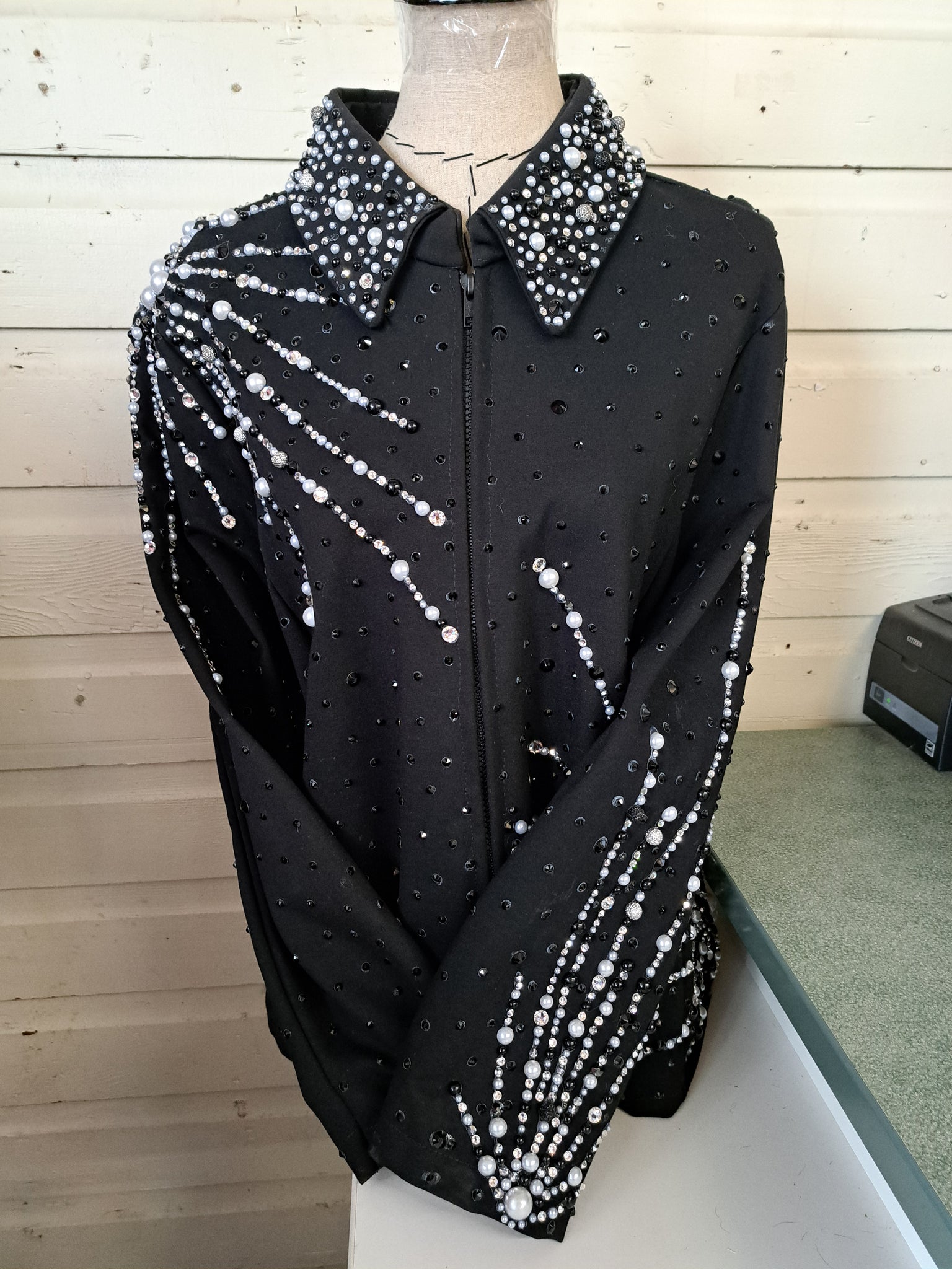 2X Winning Threads Show Jacket