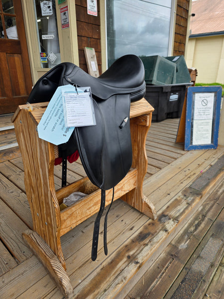 17" Equipe Glamour Ecarbon Dressage Saddle