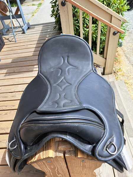 Black Forest Aspen Treeless Saddle
