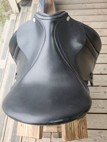 18" Jorge Canaves Vienna II Dressage Saddle