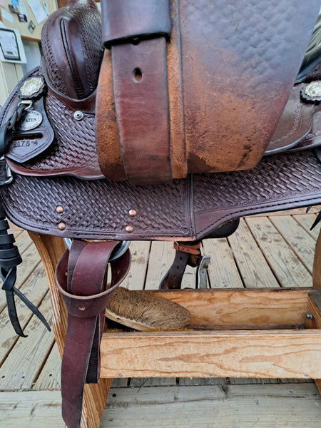 16" Crates Western Trail Saddle