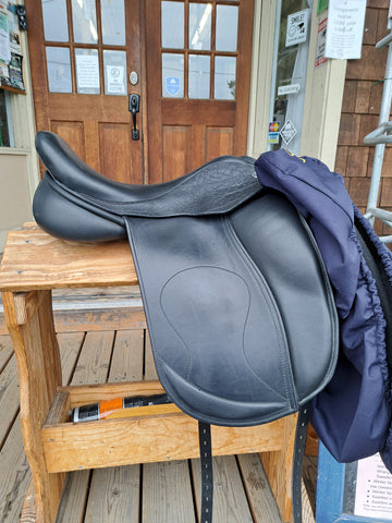 17.5" Hulsebos Dressage Saddle
