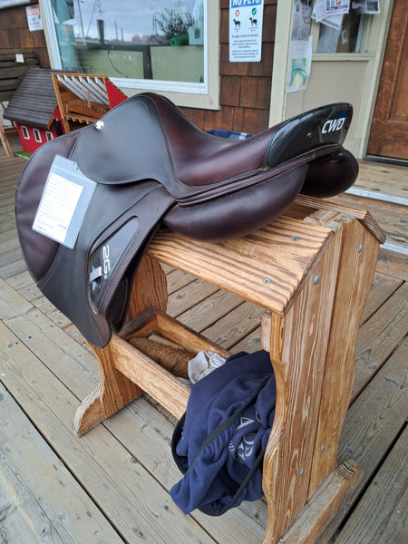 17.5" CWD 2Gs Dynamick Jumping Saddle