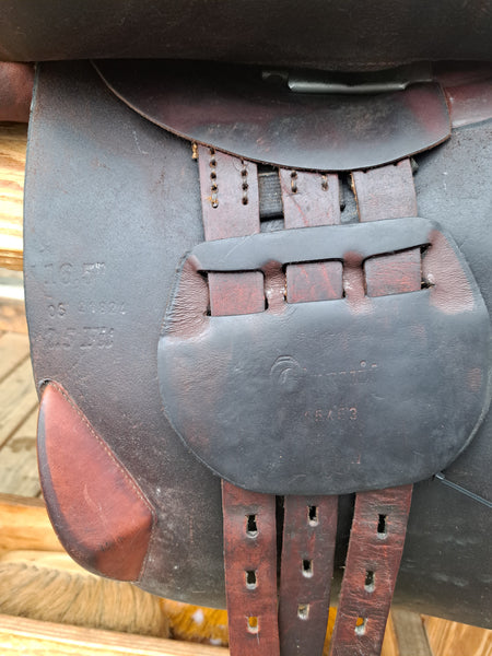 16.5" Circut Close Contact Saddle