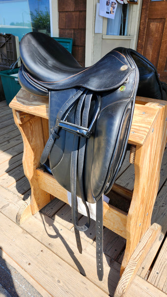 17" Prestige Dressage Saddle