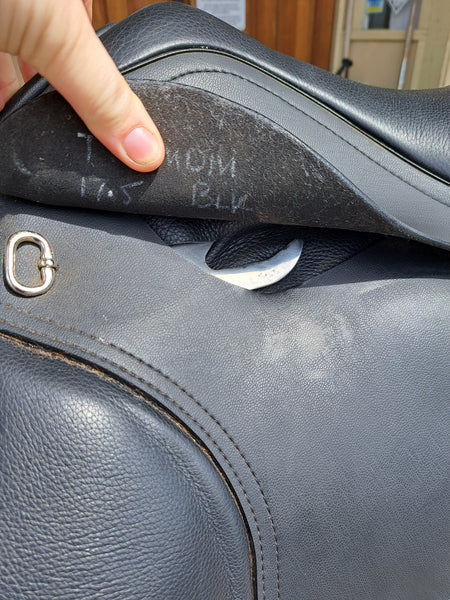 17.5" Thorowgood Dressage Saddle