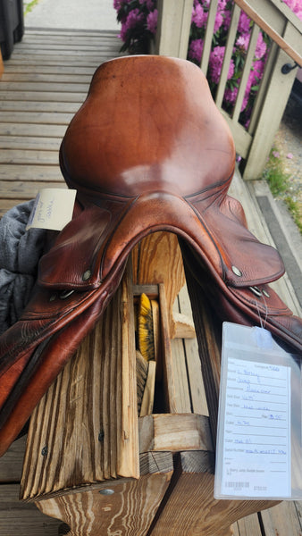 16.5" L. Bierry Jumping Saddle