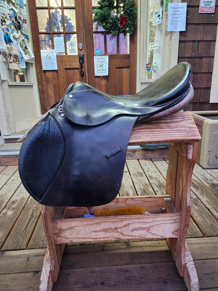 17.5" Berney Brothers Jumping Saddle