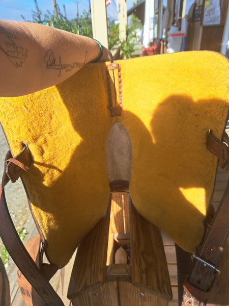 ON TRIAL 15" Corriente Barrel Saddle