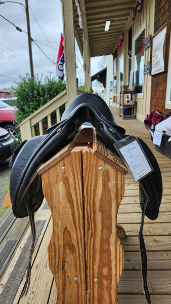 17.5" L'Apogee Monoflap Dressage Saddle