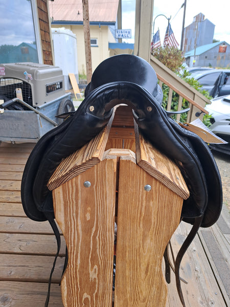 17.5" Albion Style Dressage Saddle