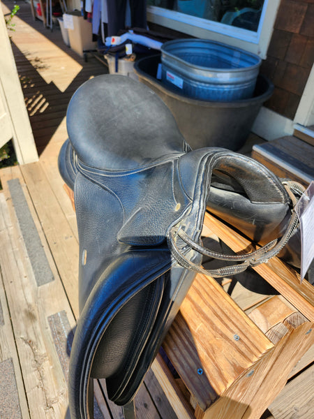 17.5" JES by Schleese Elite Dressage Saddle