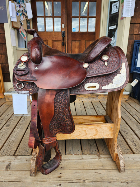 15.5" Crates Equitation Saddle