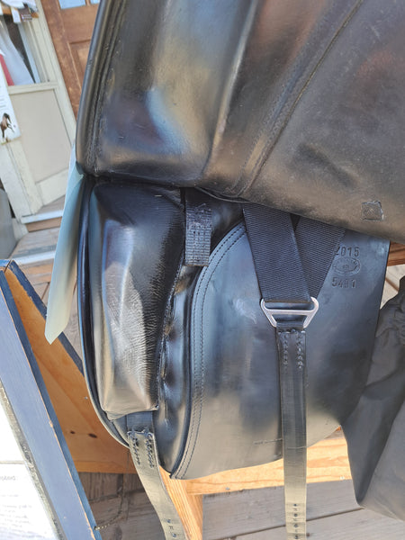 17.5" Hastilow Concept Dressage Saddle