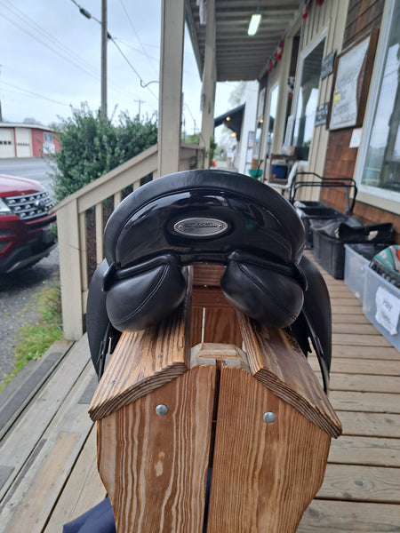 17.5" Stubben 1894 Dressage Saddle