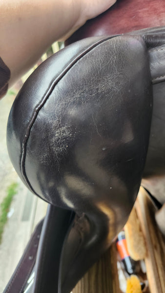 17" Hulsebos WB4 Dressage Saddle