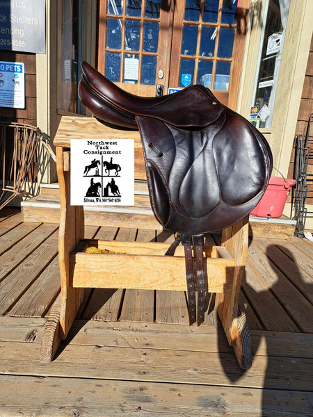 17" Devououx Chiberta Monoflap Jumping Saddle