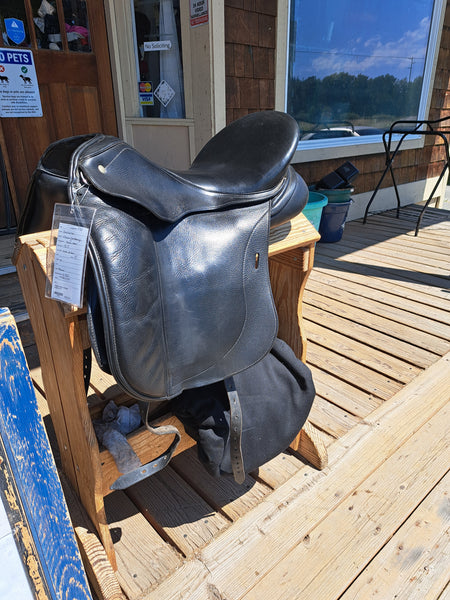 18.5" Schleese Infinity Dressage Saddle