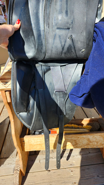 18" Hastilow Concept Dressage Saddle