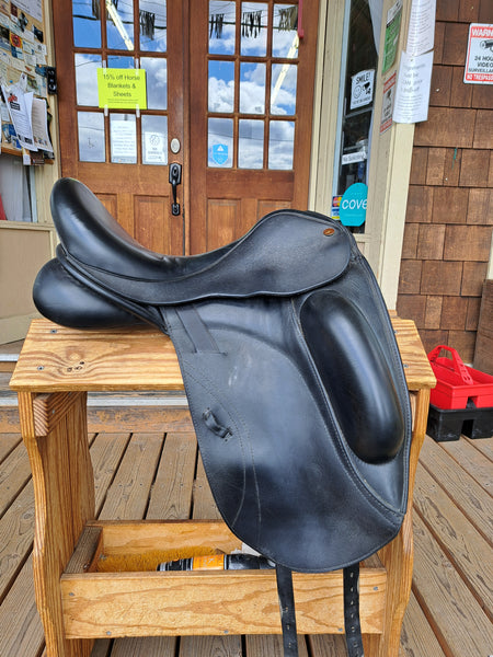 17" NSC Rhomeo Monoflap Dressage Saddle