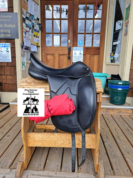 17.5" Equipe Bocelli Monoflap Dressage Saddle