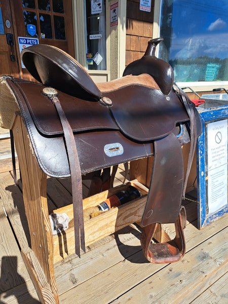 17" King Series Lightweight All Around Western Trail Saddle