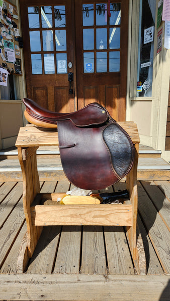 17" Collegiate Jump Saddle