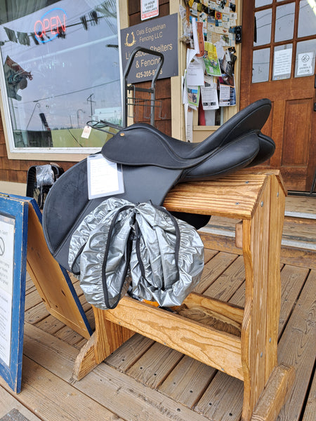 16.5" Wintec All Purpose Saddle