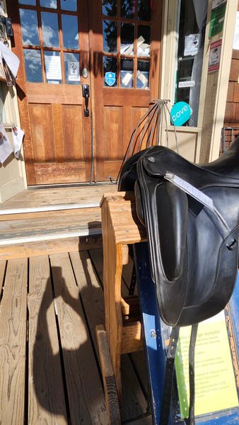 ON TRIAL 17.5" Fairfax MDG Monoflap Dressage saddle