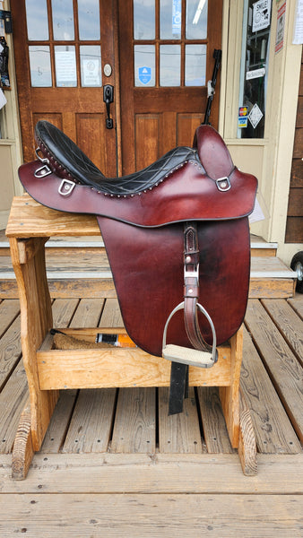 Steele Mountaineer Endurance Saddle
