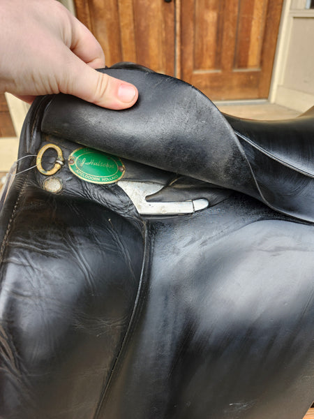 18" Hulsebos Dressage Saddle