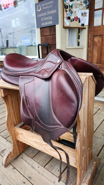 18" Devoucoux Chiberta Lab Monoflap Jump Saddle