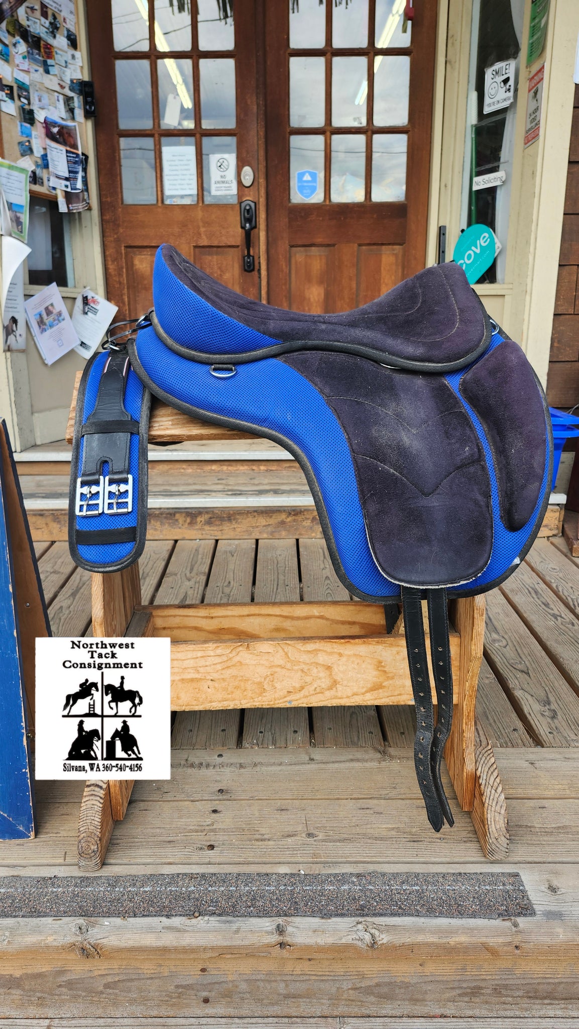 17" Tough 1 Treeless Endurance Saddle (#2)
