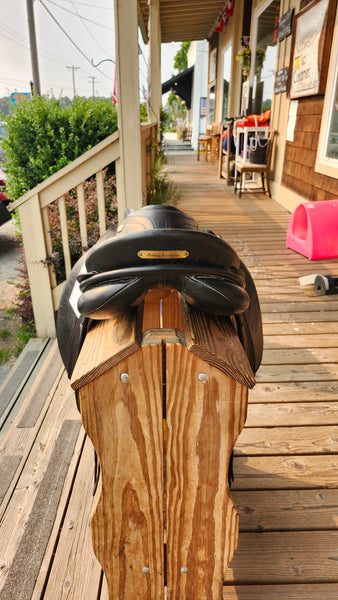 17" Karl Niedersuss Dressage Saddle
