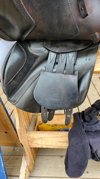 ON TRIAL 17" Black Country Solare Jumping Saddle