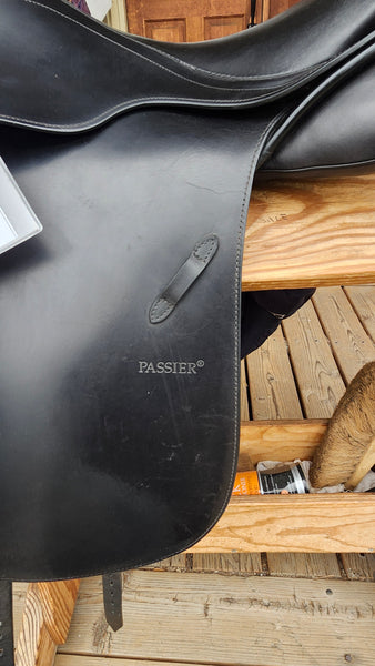 16" Passier Compact Dressage Saddle