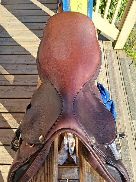 19" Frank Baines Reflex Close Contact Jump Saddle
