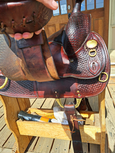 ON TRIAL 16" Crates Trail Saddle