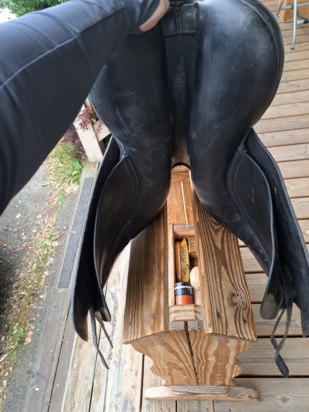 18" North Star Dressage Saddle