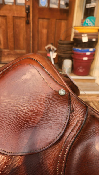 18" Antares Close Contact jump Saddle