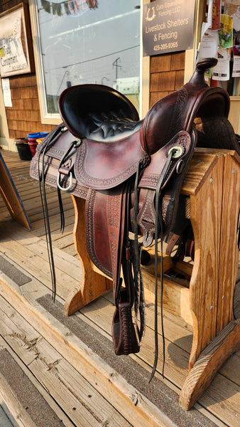 17.5" Tucker Square Skirt Western Trail Saddle