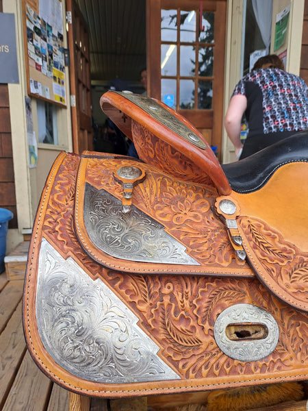 15.5" Big Horn Equitation Saddle