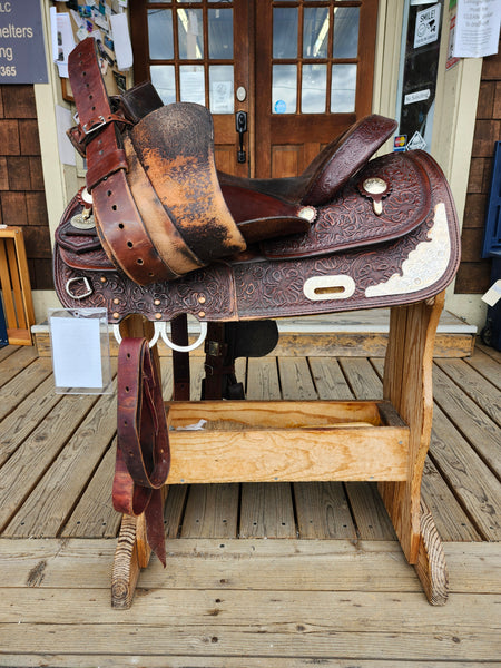 15.5" Crates Equitation Saddle